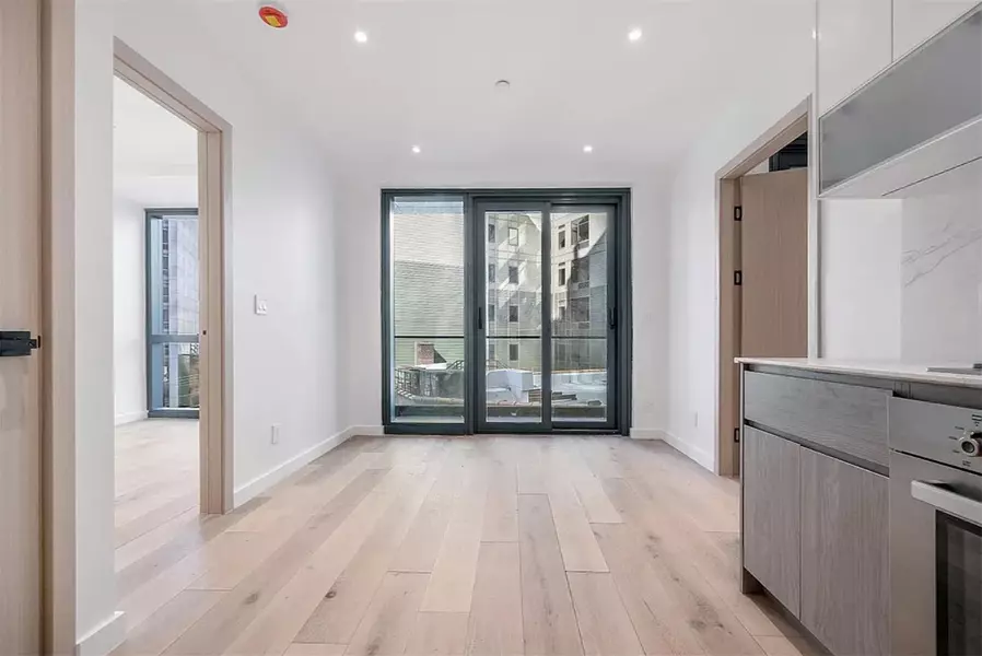 4262 Hunter ST #3C, Long Island City, NY 11101