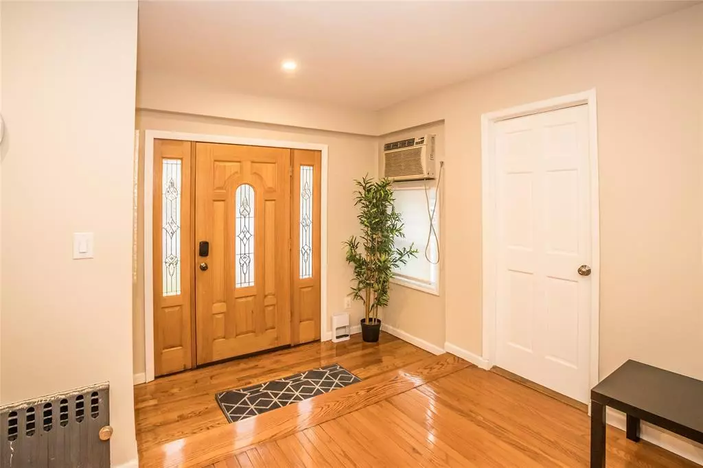 Flushing, NY 11367,150-07 Reeves AVE