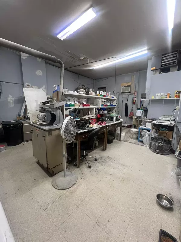 Woodside, NY 11104,3933 47th AVE