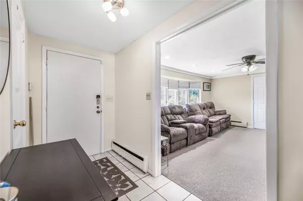 Bellmore, NY 11710,2523 Horace CT