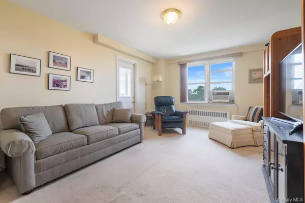 Bronx, NY 10463,3135 Johnson AVE #16C