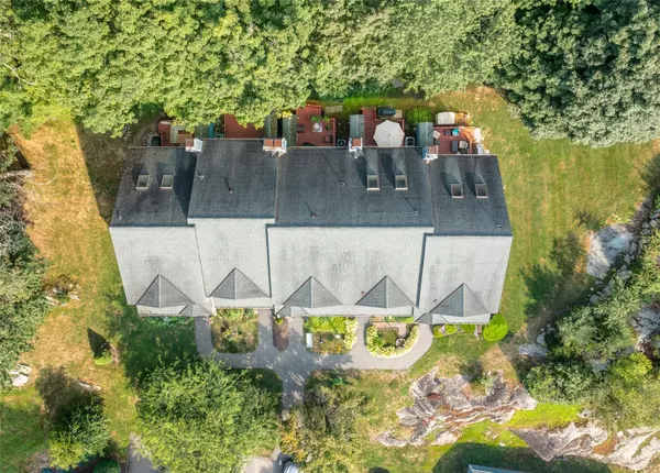 Brewster, NY 10509,1704 Windsor LN