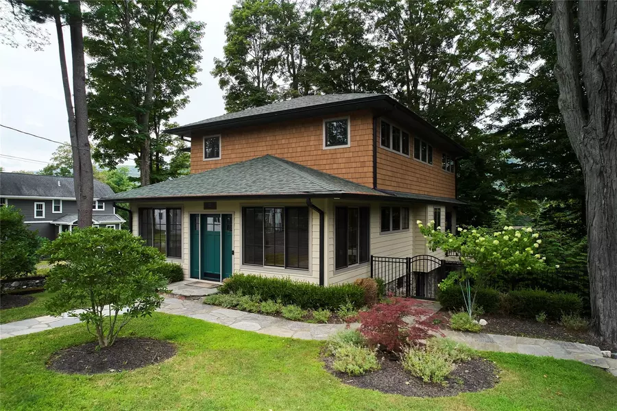 20 Myrtle AVE, Greenwood Lake, NY 10925