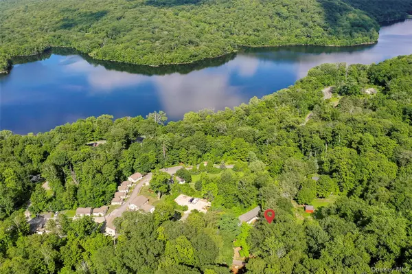 Carmel, NY 10512,11 Richardsville RD