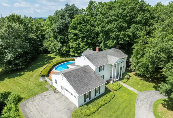 Poughkeepsie, NY 12603,75 Hornbeck RD