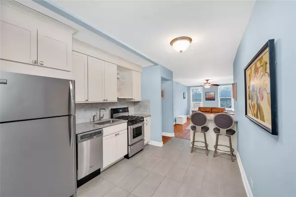 Brooklyn, NY 11218,221 McDonald AVE #3P