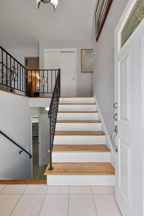 New City, NY 10956,16 Green Bower LN