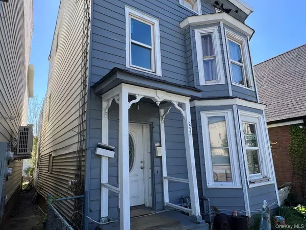 Newburgh, NY 12550,252 Liberty ST