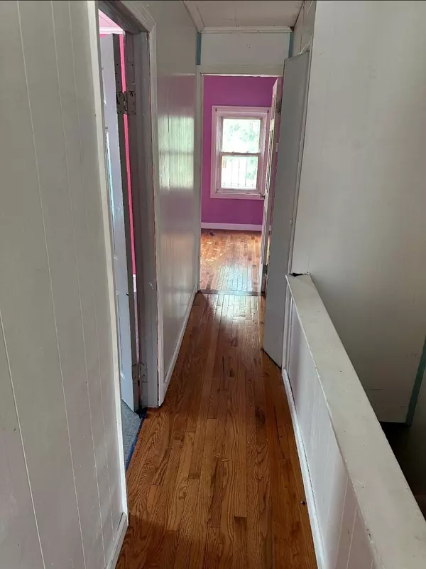 Richmond Hill, NY 11418,91-03 121st ST