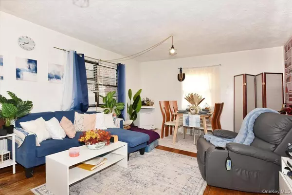 Oakland Gardens, NY 11364,75-40 Springfield BLVD #1