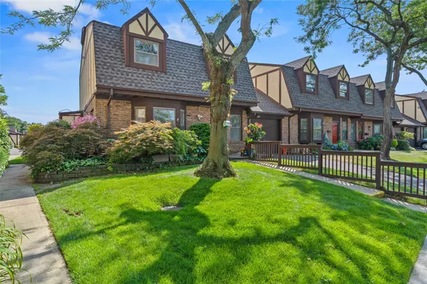Deer Park, NY 11729,48 Quail Run DR