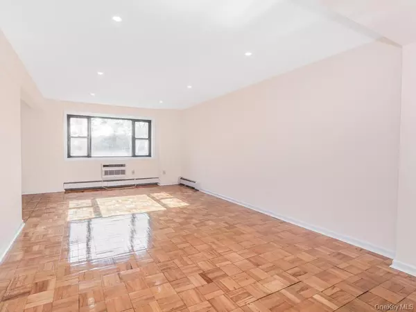 505 Central Ave #528, White Plains, NY 10606