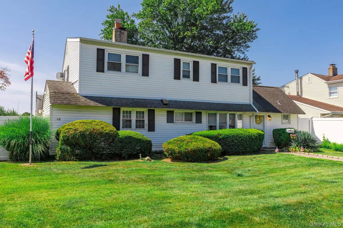 Levittown, NY 11756,46 Tallow LN