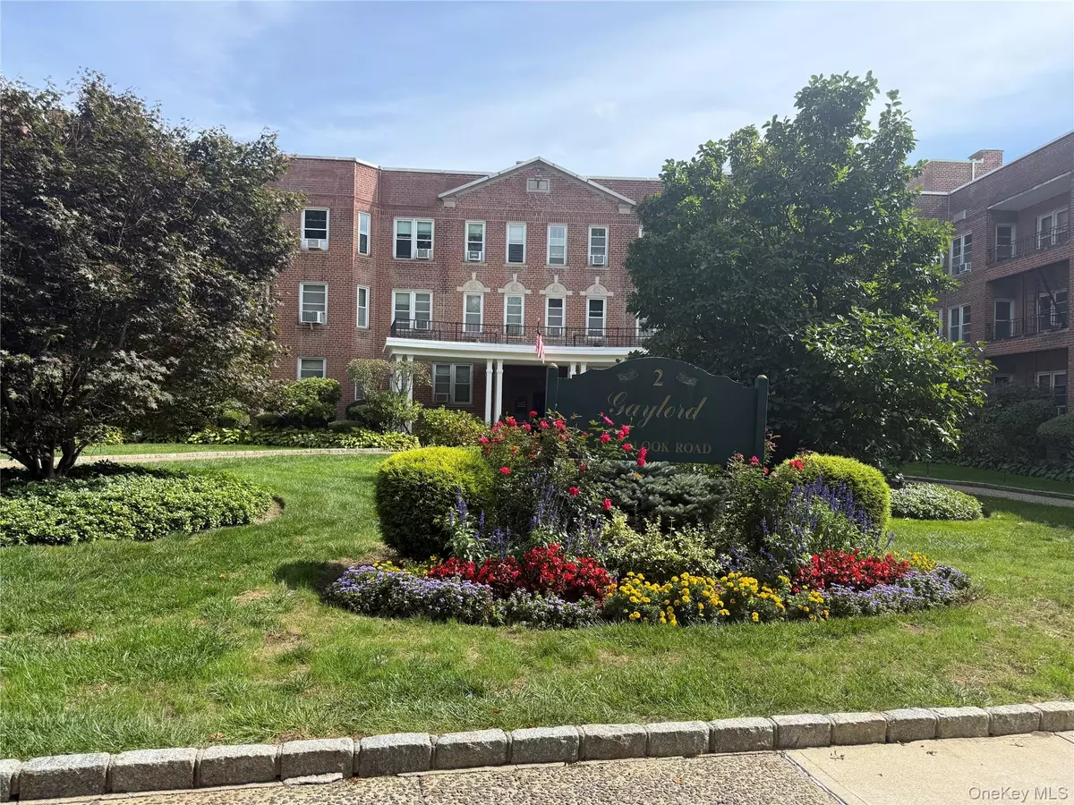 White Plains, NY 10605,2 Overlook RD #1A1A
