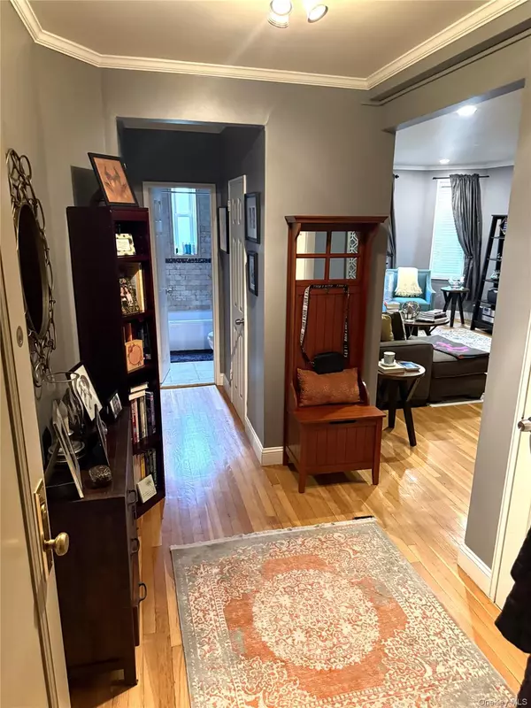 White Plains, NY 10605,2 Overlook RD #1A1A