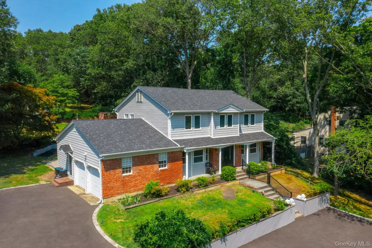 Smithtown, NY 11787,45 Grandview LN