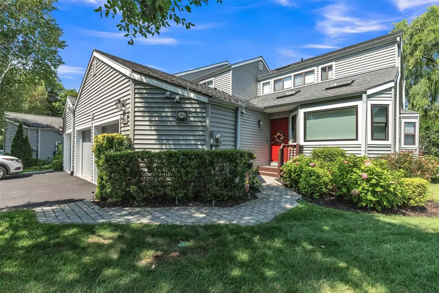 201 Horseshoe CIR, Ossining, NY 10562