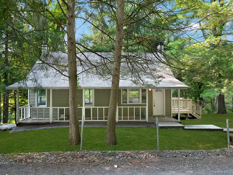 59 Corbin RD, Dover Plains, NY 12522