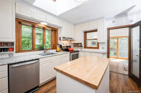 Croton-on-hudson, NY 10520,34 Mount Airy RD