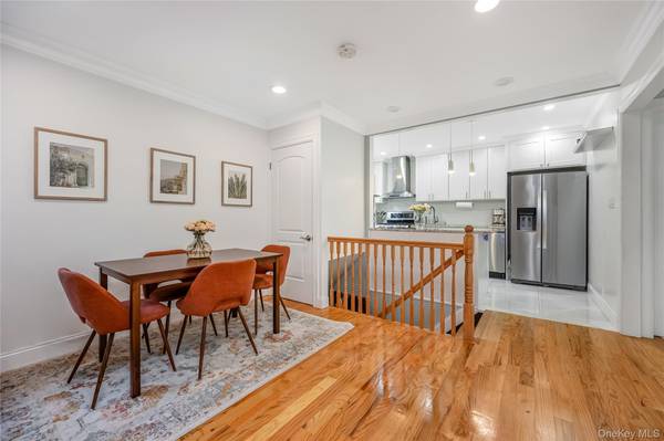 Bayside, NY 11364,218-10 73rd AVE #2