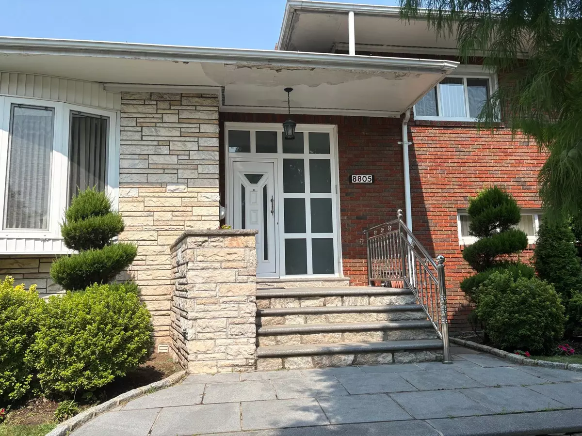 Rego Park, NY 11374,88-05 65th DR