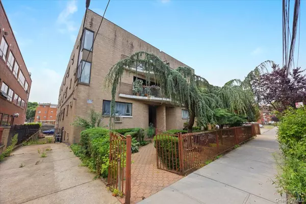 147-26 Roosevelt Ave #L1, Flushing, NY 11354