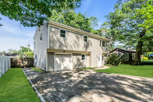 Rocky Point, NY 11778,86 Jute RD