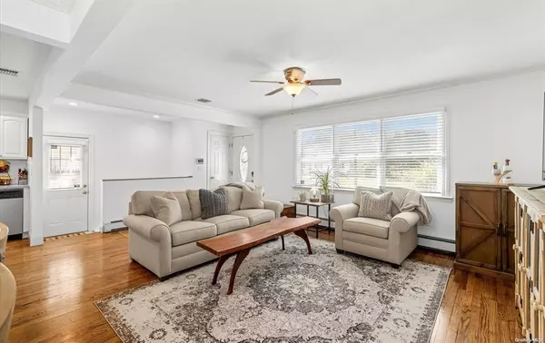East Patchogue, NY 11772,81 Miramar AVE
