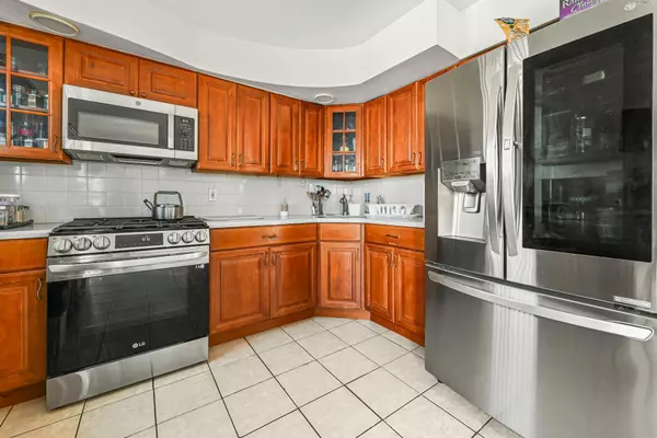 Brooklyn, NY 11236,10573 Avenue L