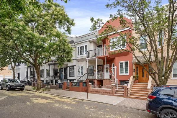 Brooklyn, NY 11218,319 Vanderbilt ST