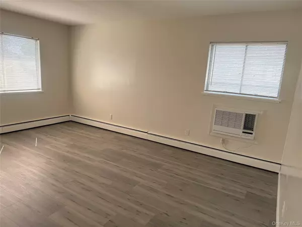 Port Washington, NY 11050,55 Hickory RD #2nd Floor