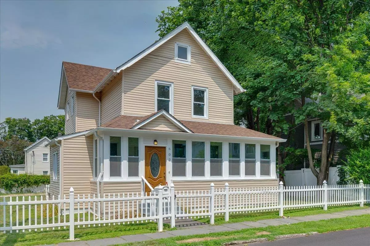 Mamaroneck, NY 10543,602 Jefferson AVE