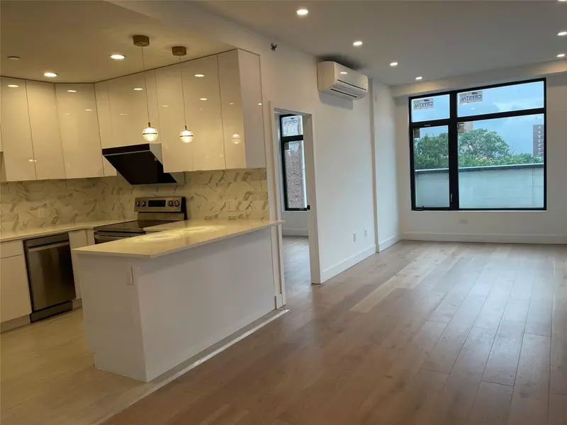 5216 Roosevelt Ave #5A, Woodside, NY 11377