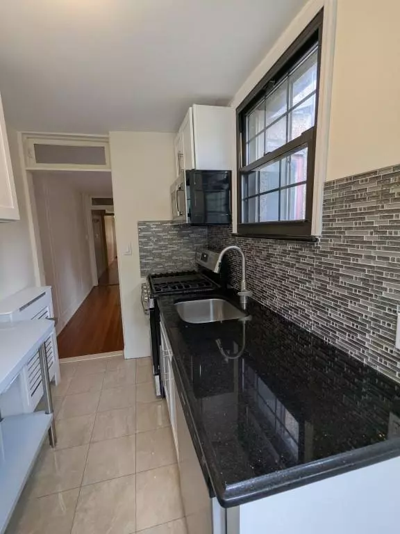 Forest Hills, NY 11375,61 Burns ST