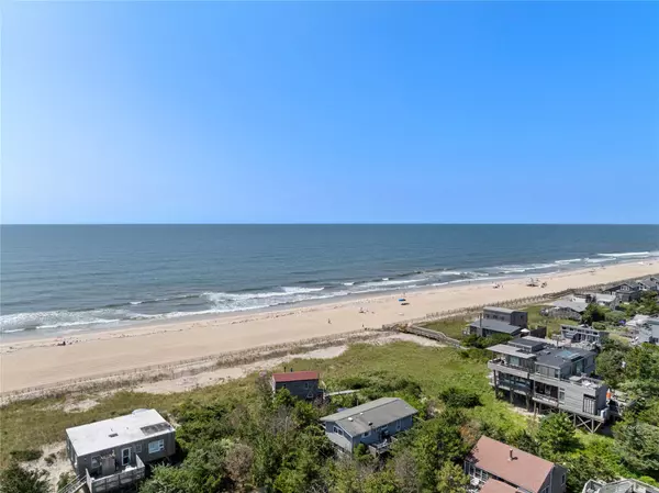 Lonelyville, NY 11706,67 Shell WALK