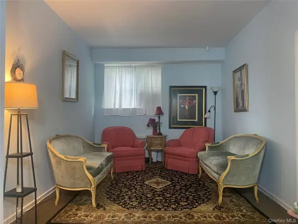 Rockville Centre, NY 11570,200 N Village AVE #101A