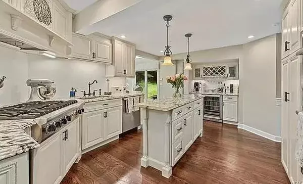 Mount Kisco, NY 10549,777 Armonk RD