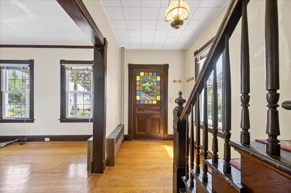 Beacon, NY 12508,111 Vine ST
