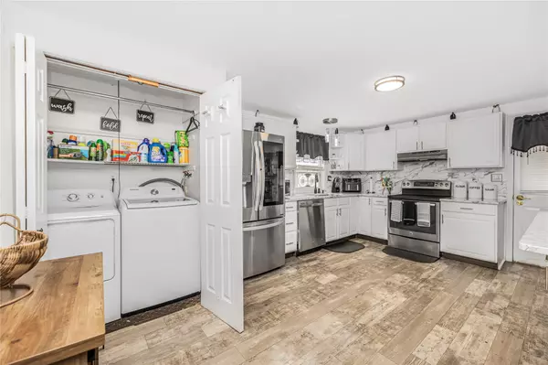 Newburgh, NY 12550,5 Queens WAY