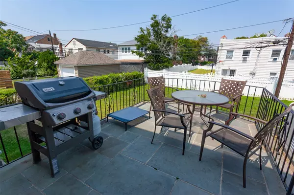 Long Beach, NY 11561,355 E Beech ST