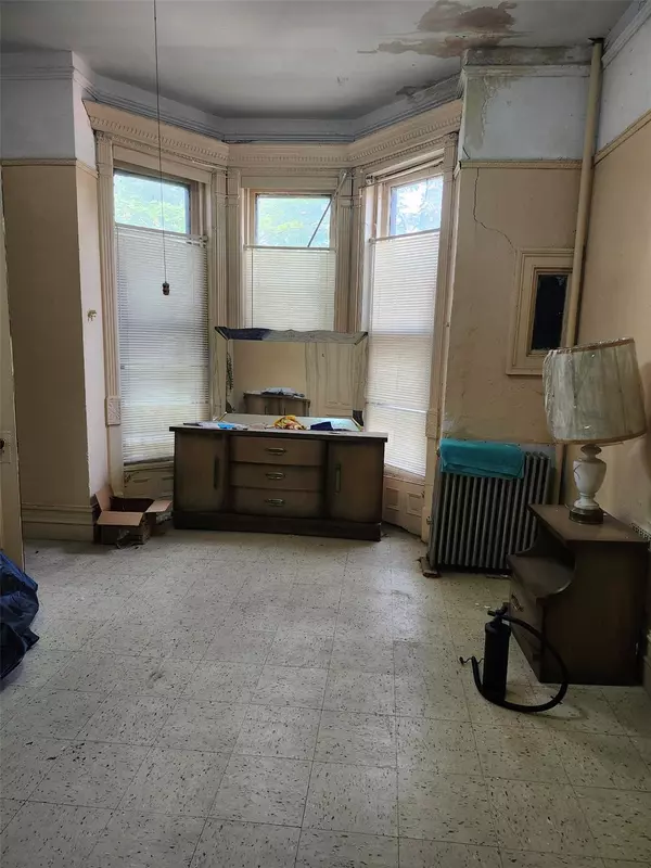 Brooklyn, NY 11216,113 Halsey ST