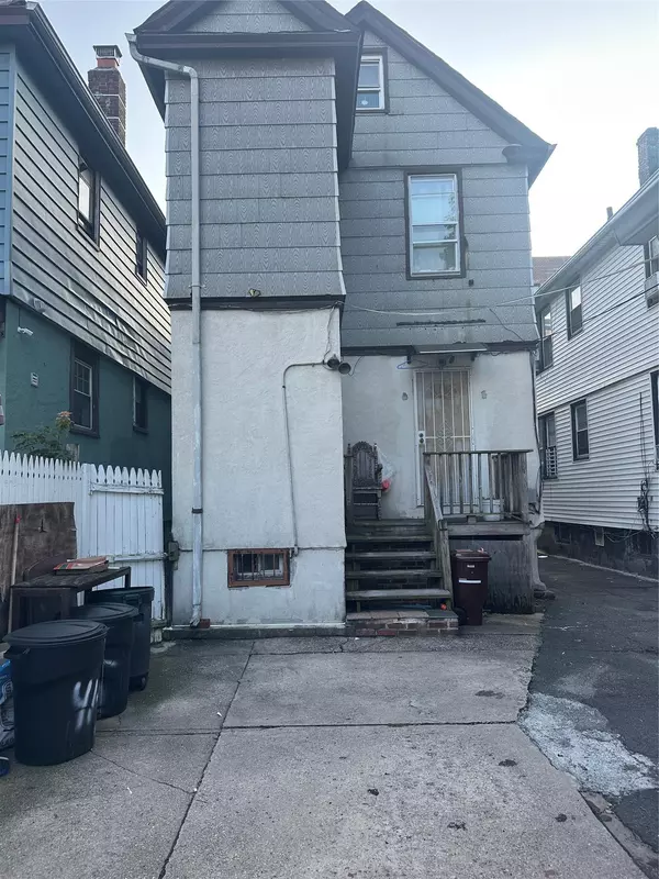 Woodside, NY 11377,4155 73rd ST
