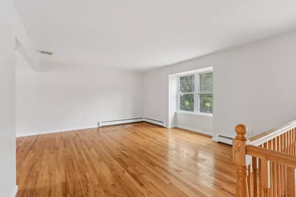 New Windsor, NY 12553,510 Macnary RD