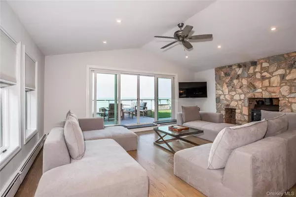 Rocky Point, NY 11778,59 Culross DR