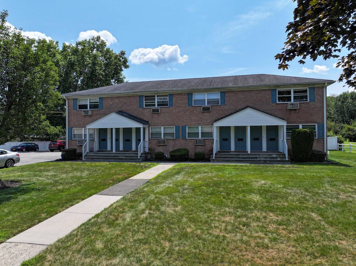 Pearl River, NY 10965,167 Meyer OVAL