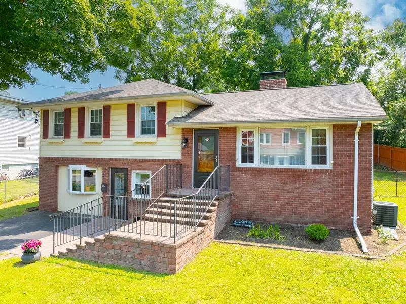 50 Clinton ST, Cornwall, NY 12518