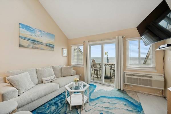 Montauk, NY 11954,22 Soundview DR #207