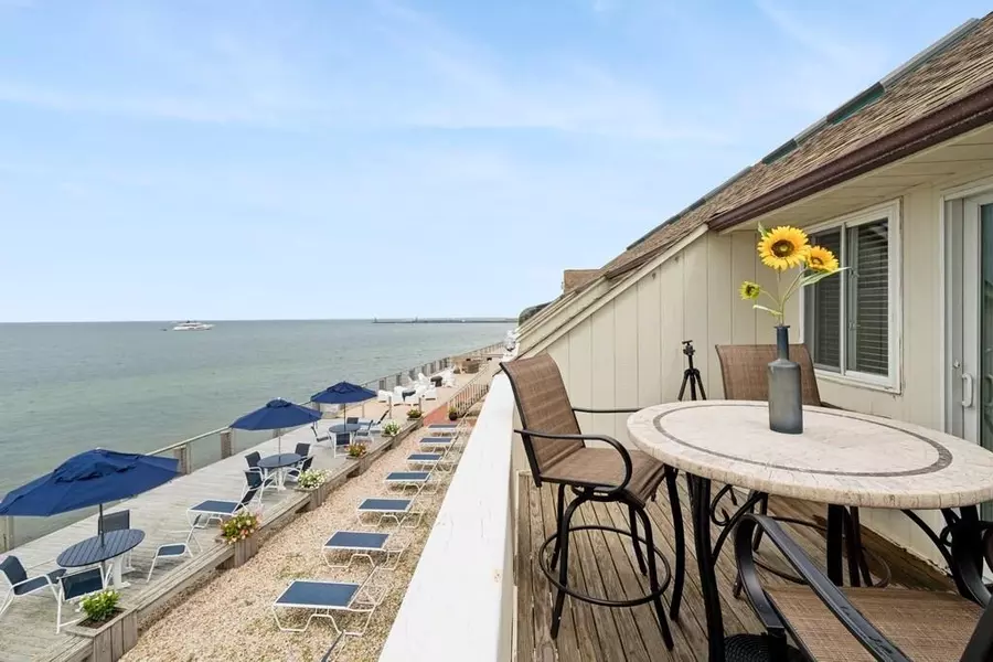 22 Soundview DR #207, Montauk, NY 11954
