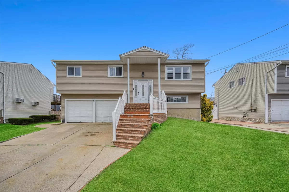 Massapequa, NY 11758,3 Ozone PL