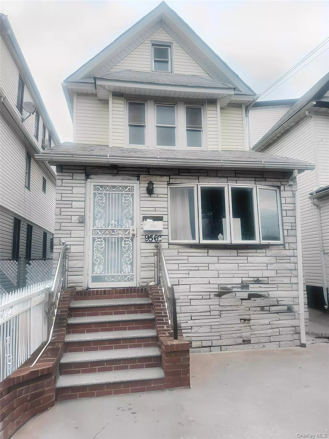 Richmond Hill, NY 11419,9567 111th ST
